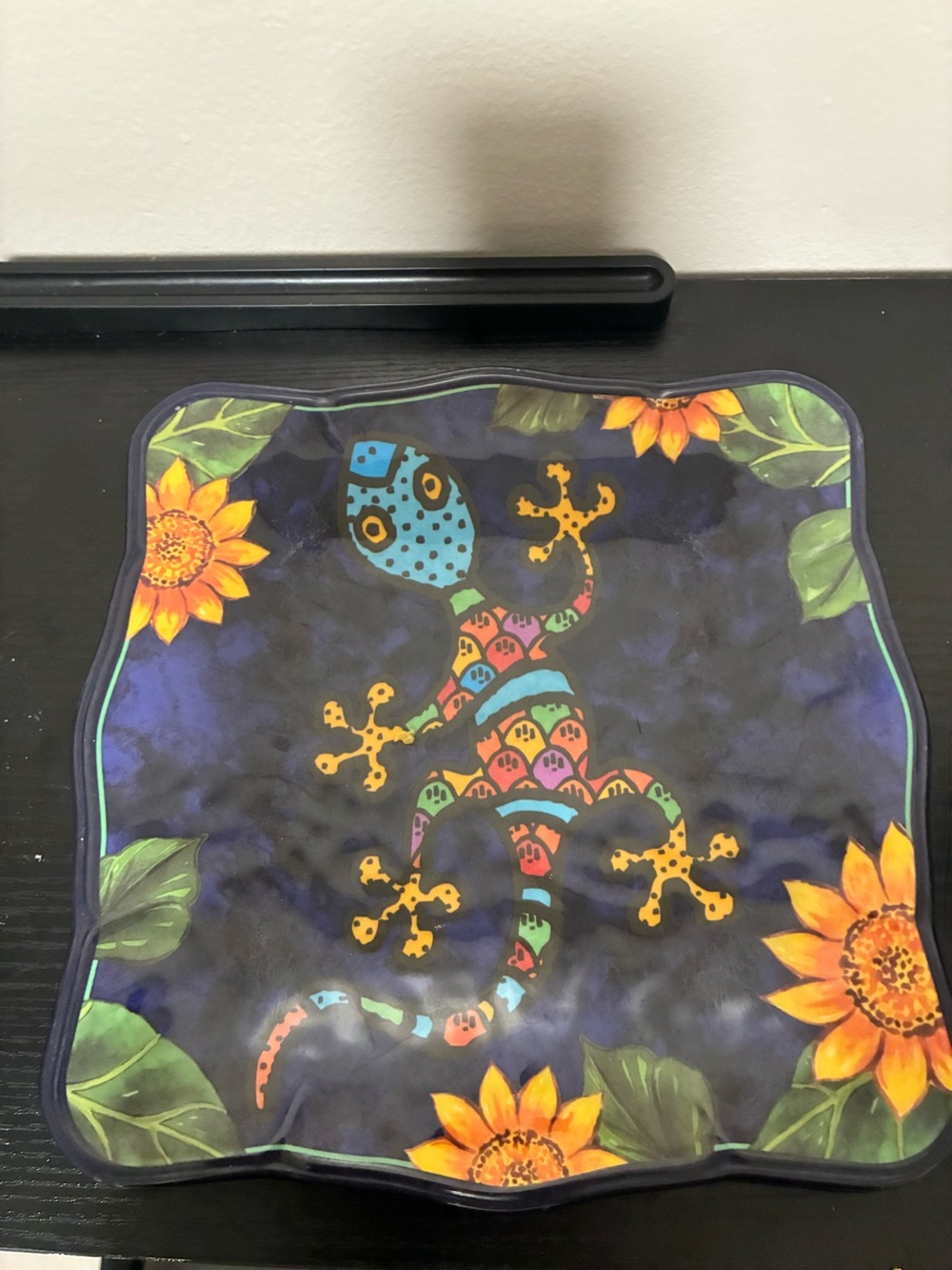2pc  Talavera Gecko /Rooster Melamine Round Dinner Plate 9" Set of 4